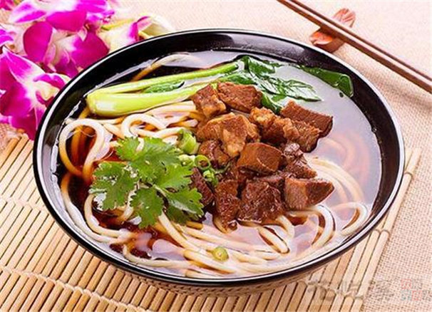 花悅溪牛肉米線加盟讓廚師失業(yè)啦！