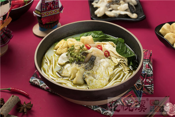 米線的瘋狂：吃個(gè)牛肉米線還用跑越南去？咋不上天